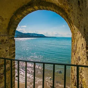 https://casa-del-lavatoio.sicilyhotelsitaly.net